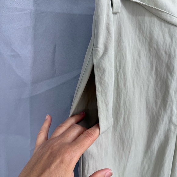 Vince Cream High Rise Tie Waist Lightweight Tencel Trouser Pants Size 2 - Picture 3 of 5